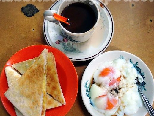 e585a8e8b190e88cb6e9a490e5aea4 chuan hong kopitiam 1