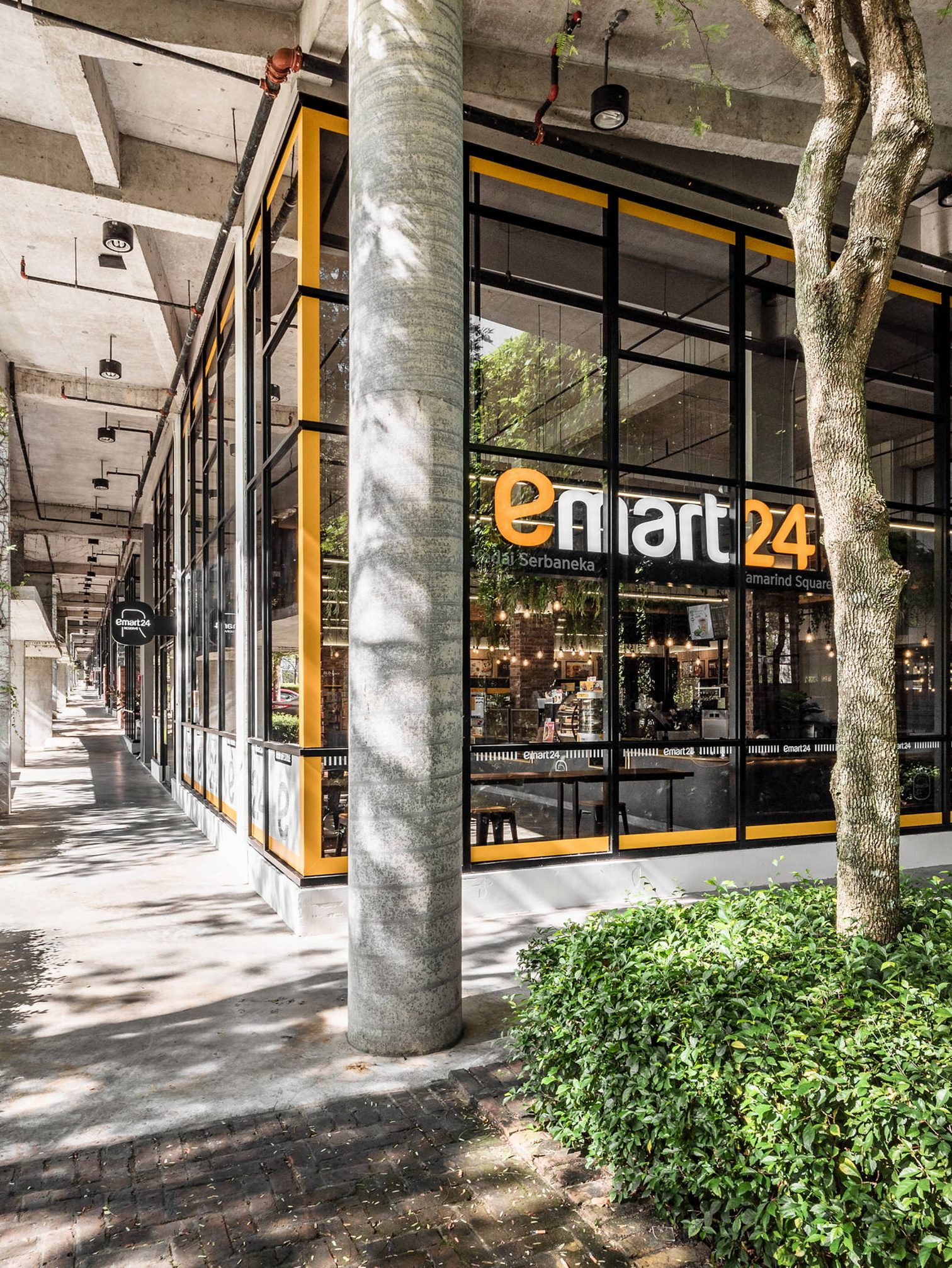 emart24 parit raja