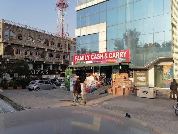 family cash carry