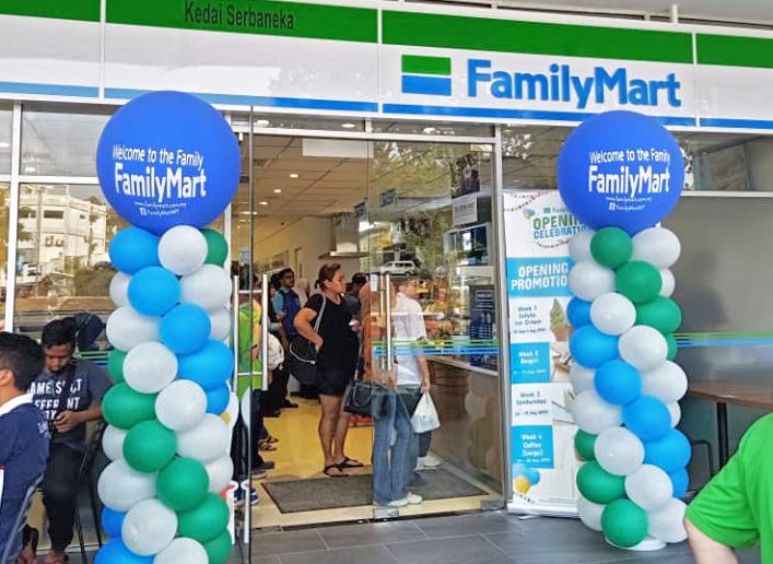 familymart senai centrepoint