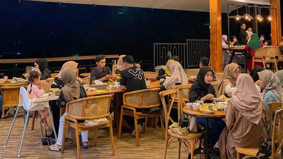 kedai keluarga terbaik di kuah