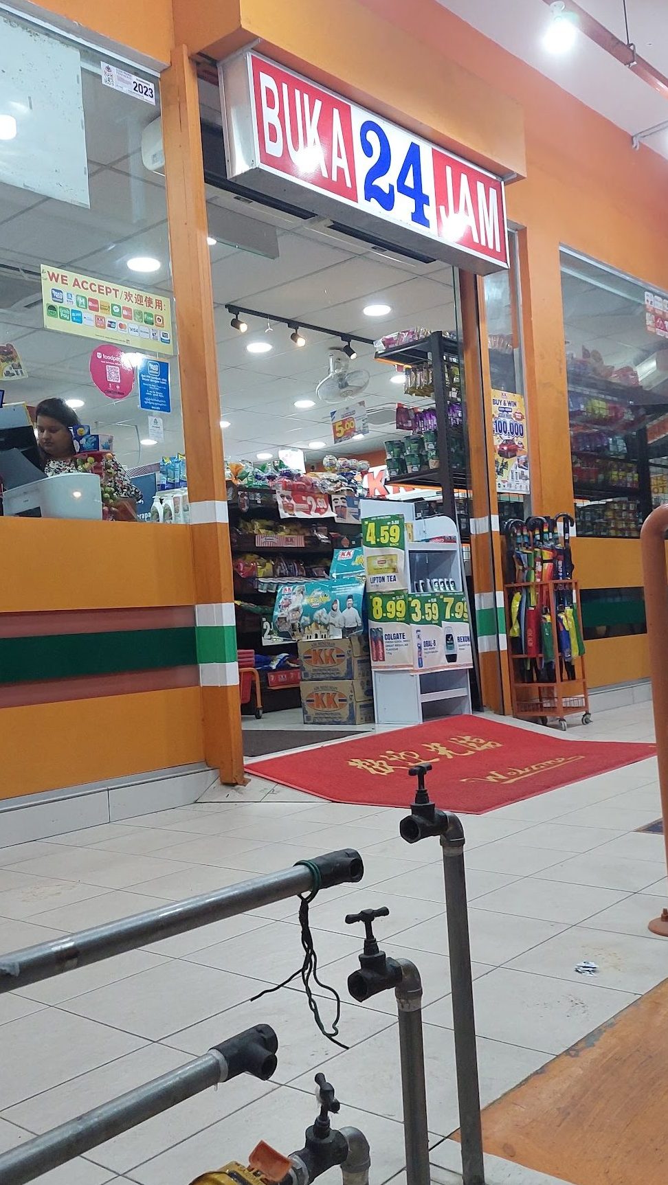 kedai keluarga terbaik di taman senai