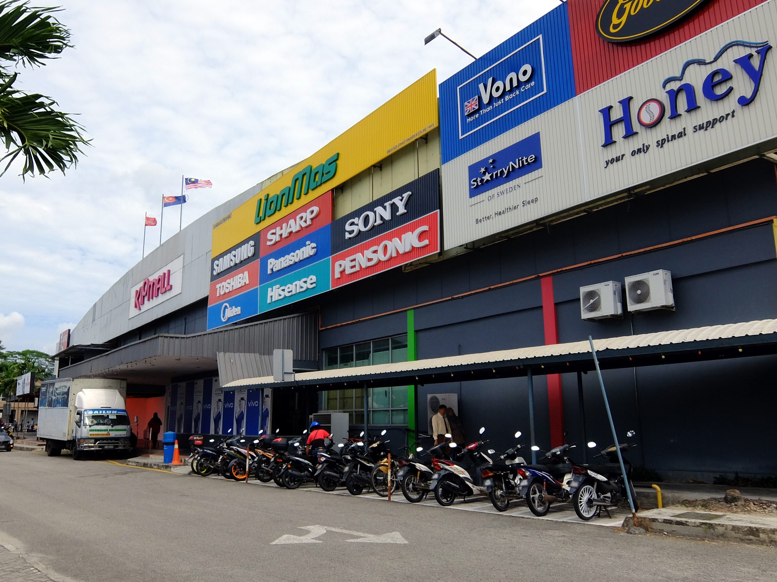 kipmall kota tinggi