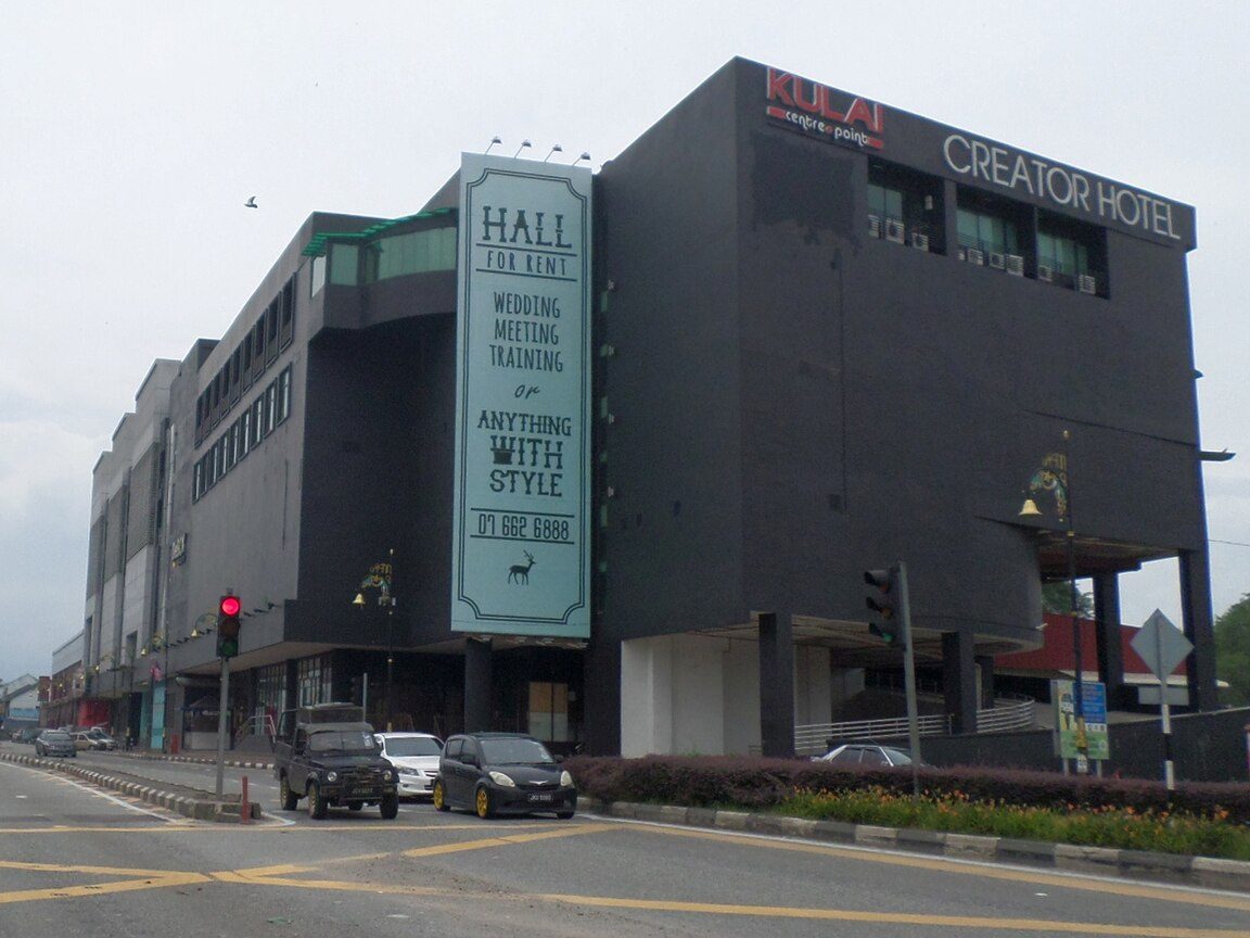 kulai centre point